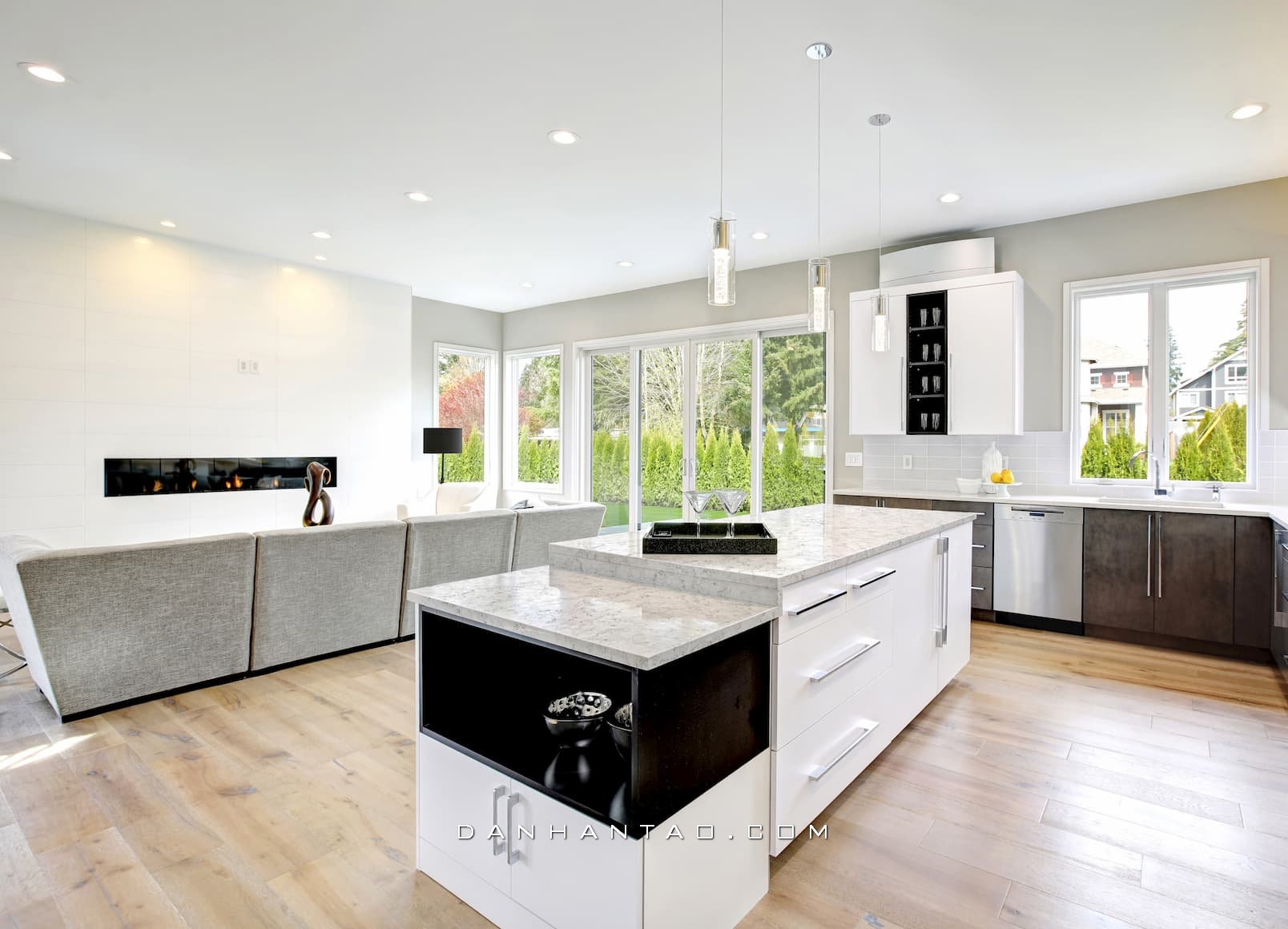 đá bàn bếp thạch anh nhân tạo